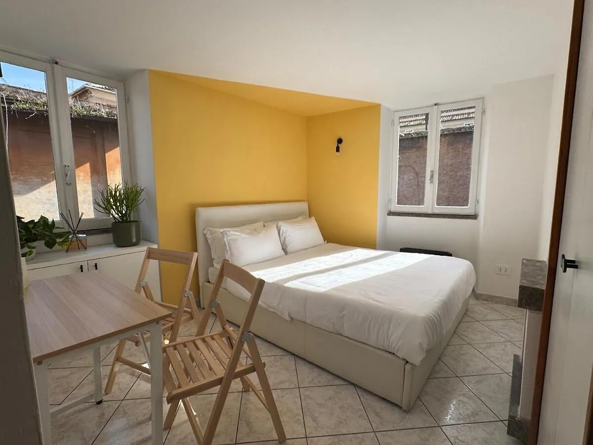 Panieri Apt - Homkeey Apartments Rome Italy