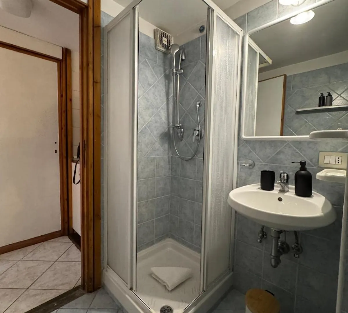 Panieri Apt - Homkeey Apartments Rome