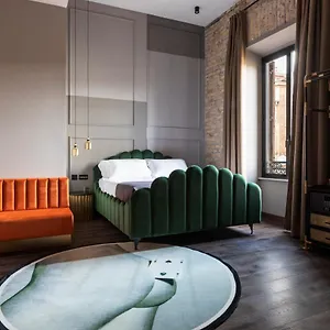 4* Hotell Chapter