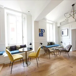 2* B&B Parisii Luxury Relais
