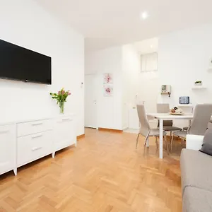 White Flat Labicana Rome